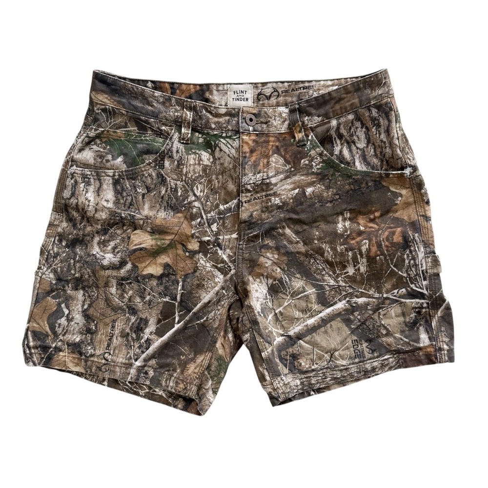 Flint and Tinder Realtree Camo Carpenter Shorts size 33